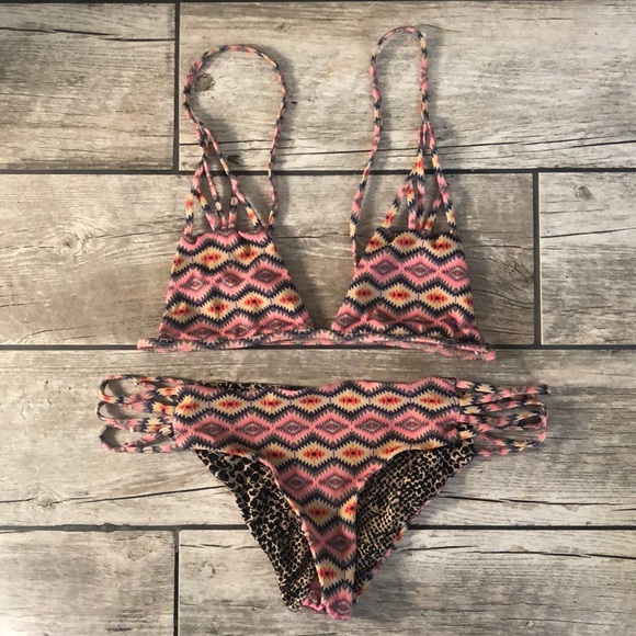 ACACIA swimwear - Picture 1 of 4